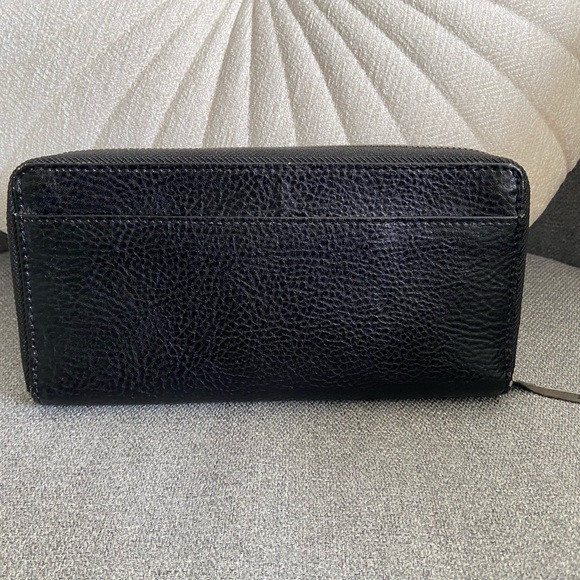 Matt & Nat Wallet - Picture 2 of 8